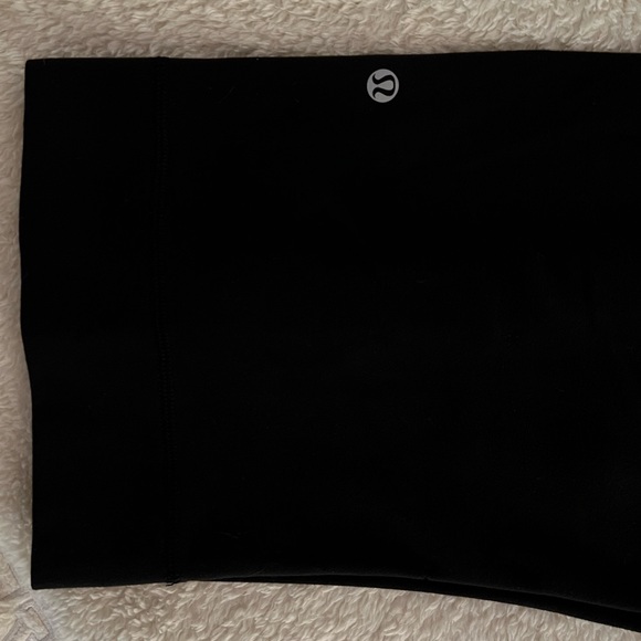 ❌SOLD❌ 🖤LULULEMON Clam Digger wide legged capri pants | SIZE 6 - Picture 7 of 13